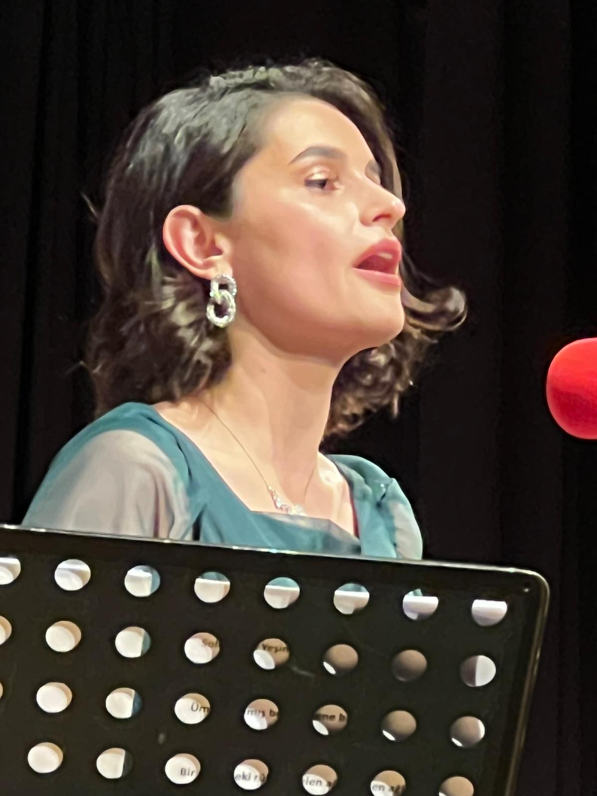 Berlin'de Türk Sanat Müziği Coşkusu: "Yalnızlık Paylaşıldıkça Azalır" Temalı Unutulmaz Konser