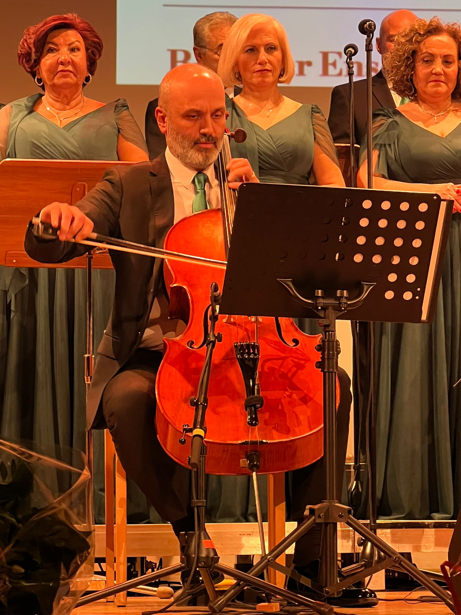Berlin'de Türk Sanat Müziği Coşkusu: "Yalnızlık Paylaşıldıkça Azalır" Temalı Unutulmaz Konser