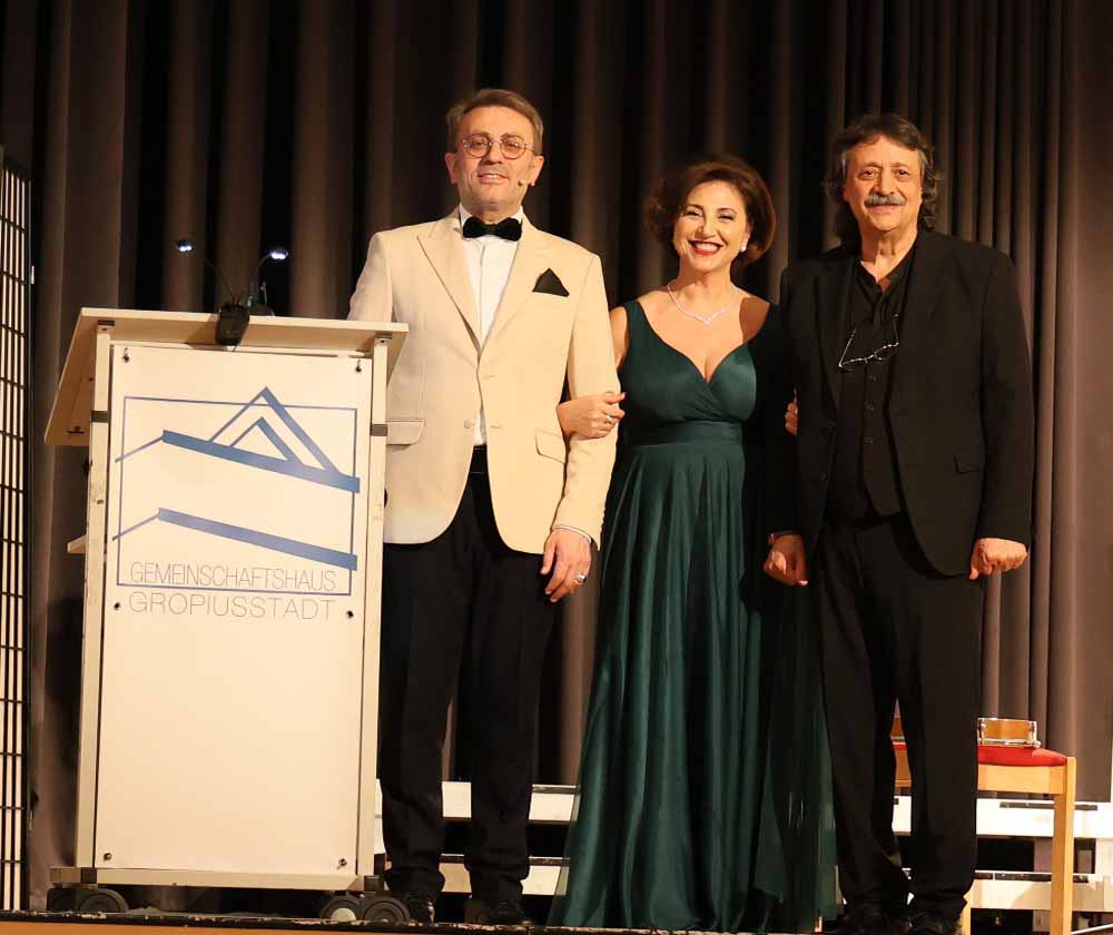 Berlin'de Türk Sanat Müziği Coşkusu: "Yalnızlık Paylaşıldıkça Azalır" Temalı Unutulmaz Konser