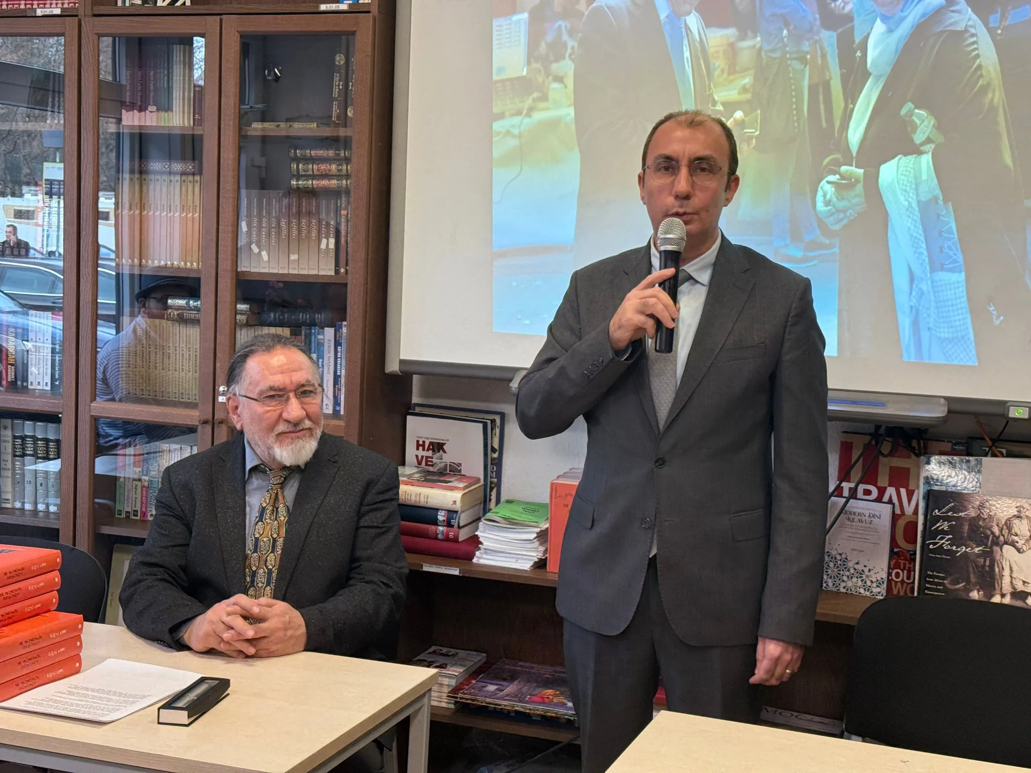 Berlin Türk Eğitim Derneği 25. Yılını Coşkuyla Kutladı