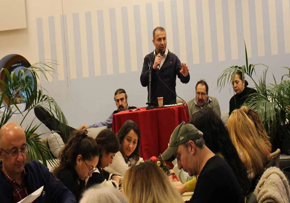 Bergedorf Alevi Kültür Merkezi’nin Kahvaltılı Sohbet Toplantısına Yoğun Katılım