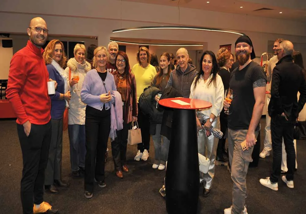 Molière’in “Cimri” Oyunu Hamburg’da Büyük İlgi Gördü