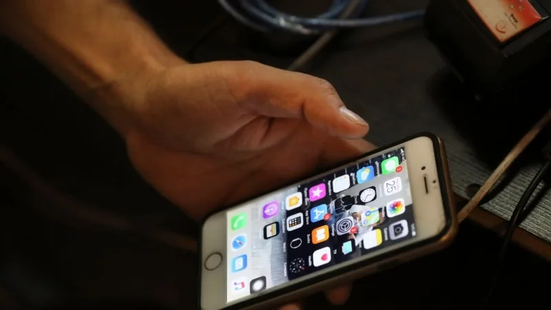 ABD’de okullarda telefon yasağı hem Demokrat hem Cumhuriyetçi eyaletlerde destek görüyor