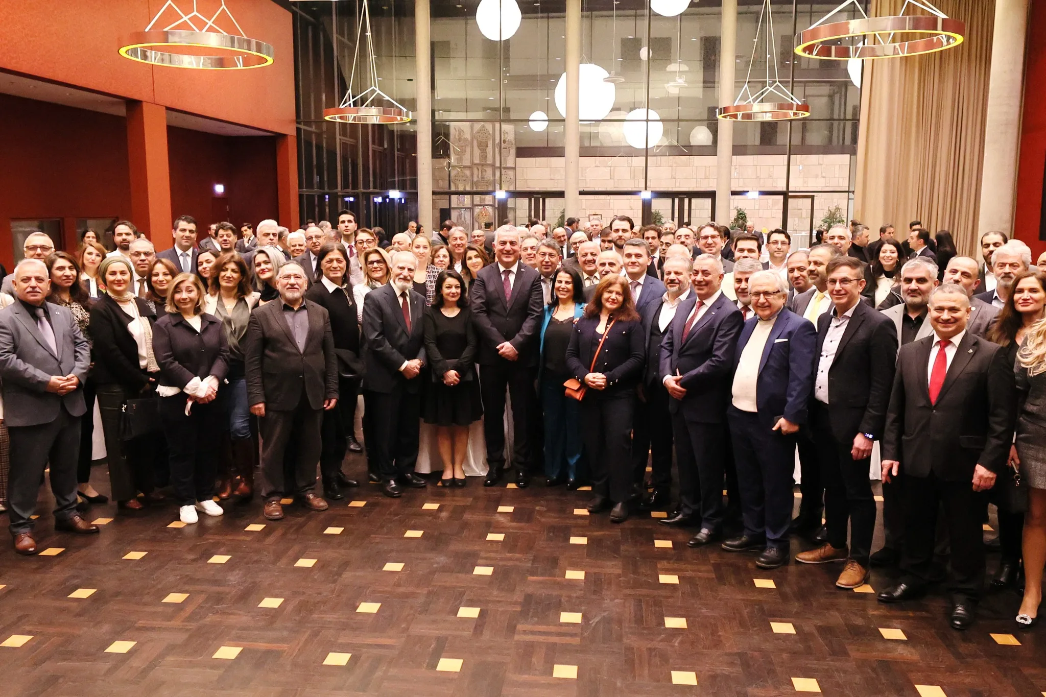 Büyükelçi Şen’den Berlin’e Duygusal Veda Resepsiyonu
