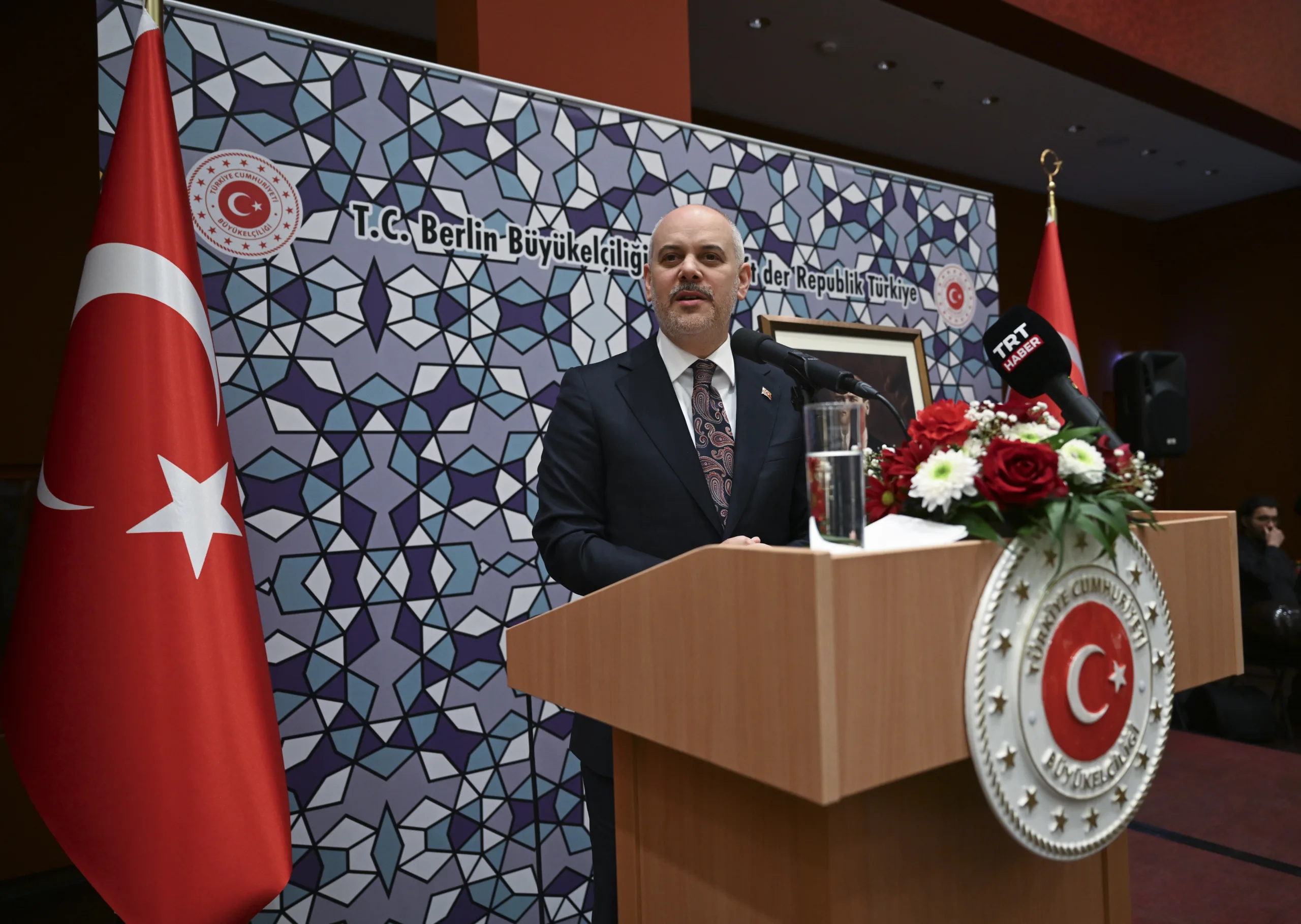 Cumhurbaşkanı Dış Politika ve Güvenlik Başdanışmanı Kılıç, Berlin'de