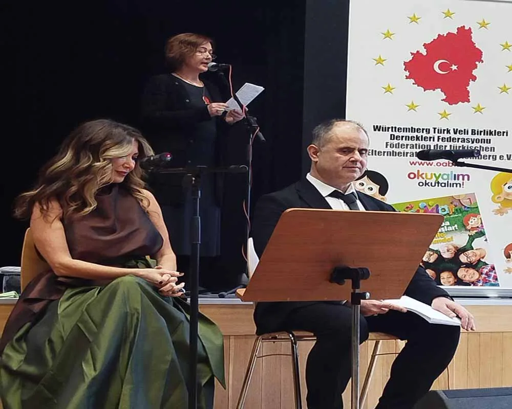 Stuttgart’ta “Gönül Gözüyle” Programı Büyük İlgi Gördü