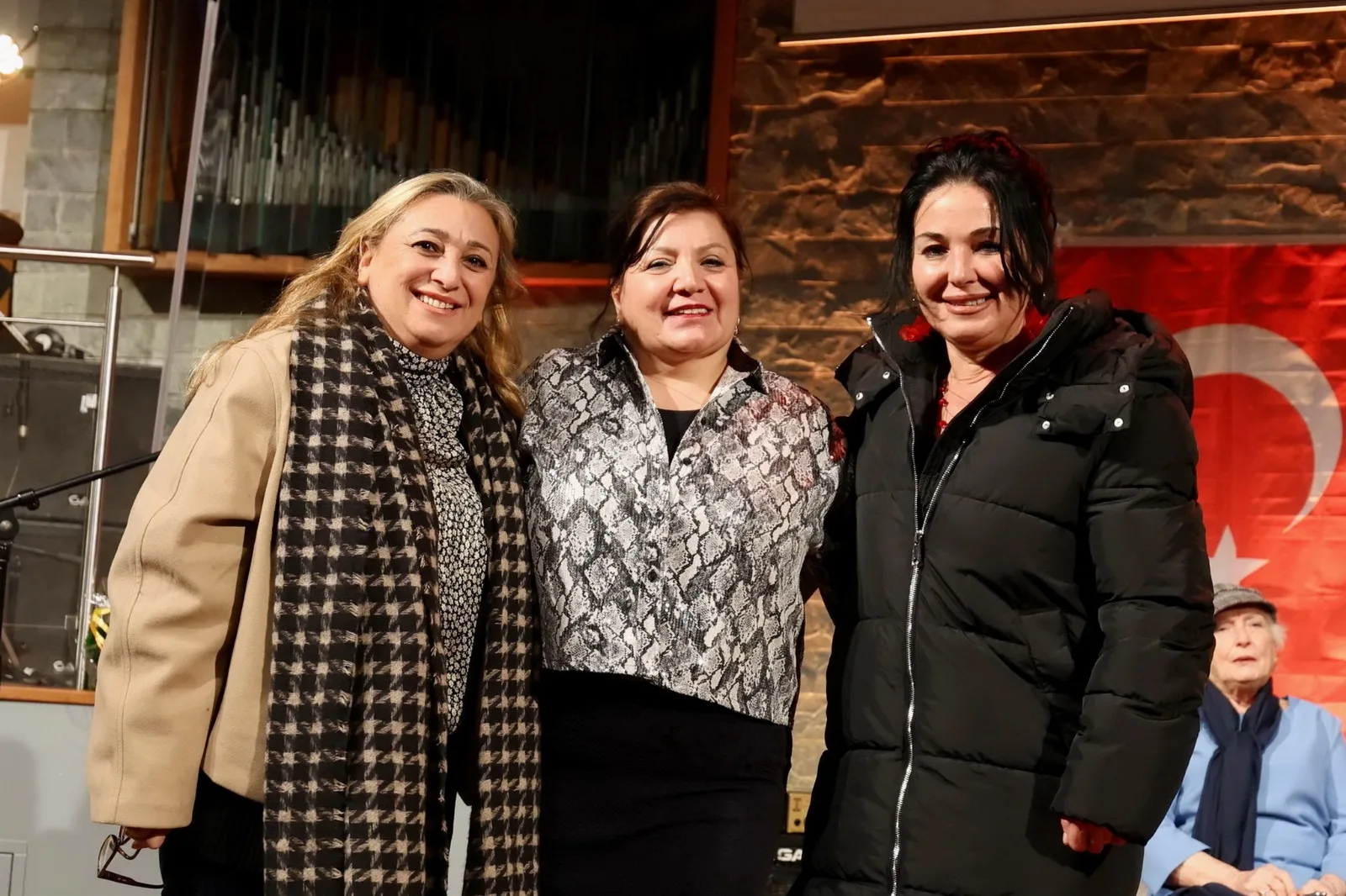 Berlin'de Dokunaklı Bir Şiir Akşamı