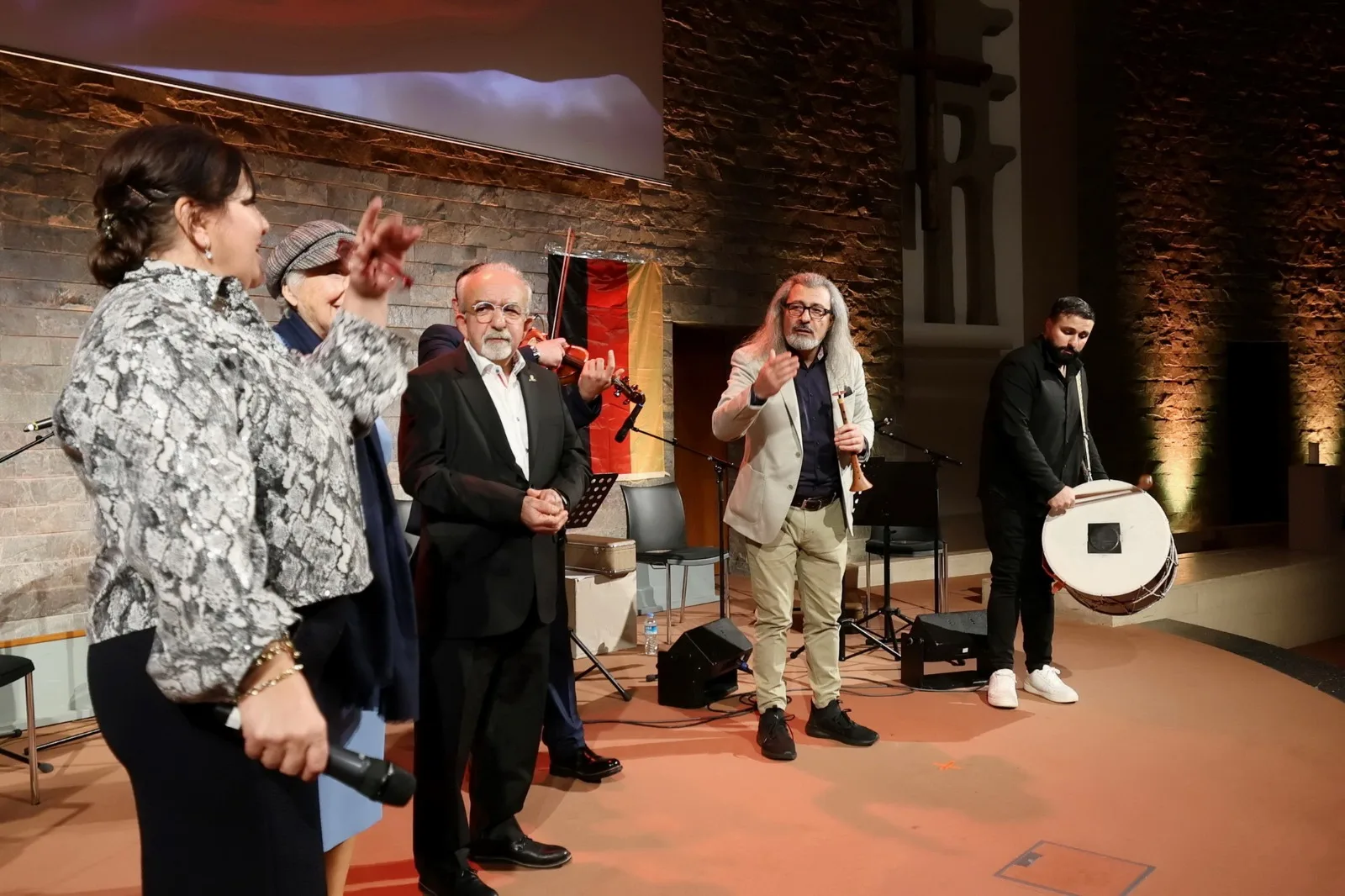 Berlin'de Dokunaklı Bir Şiir Akşamı
