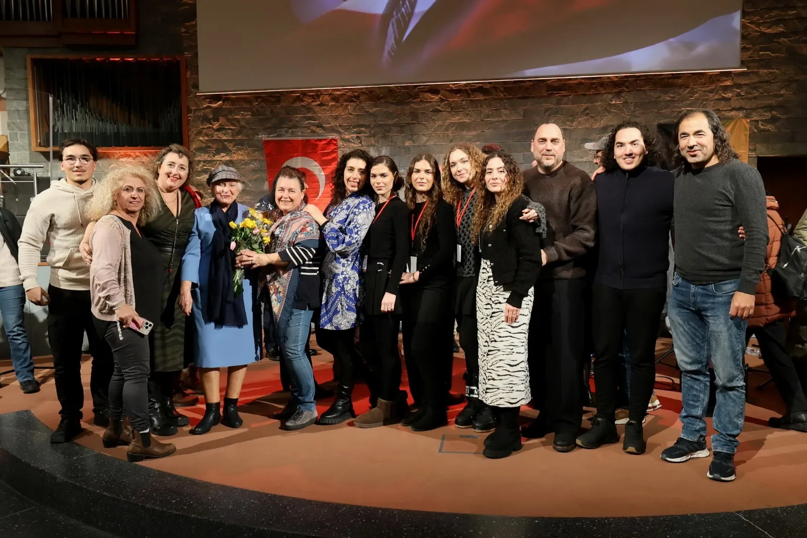 Berlin'de Dokunaklı Bir Şiir Akşamı