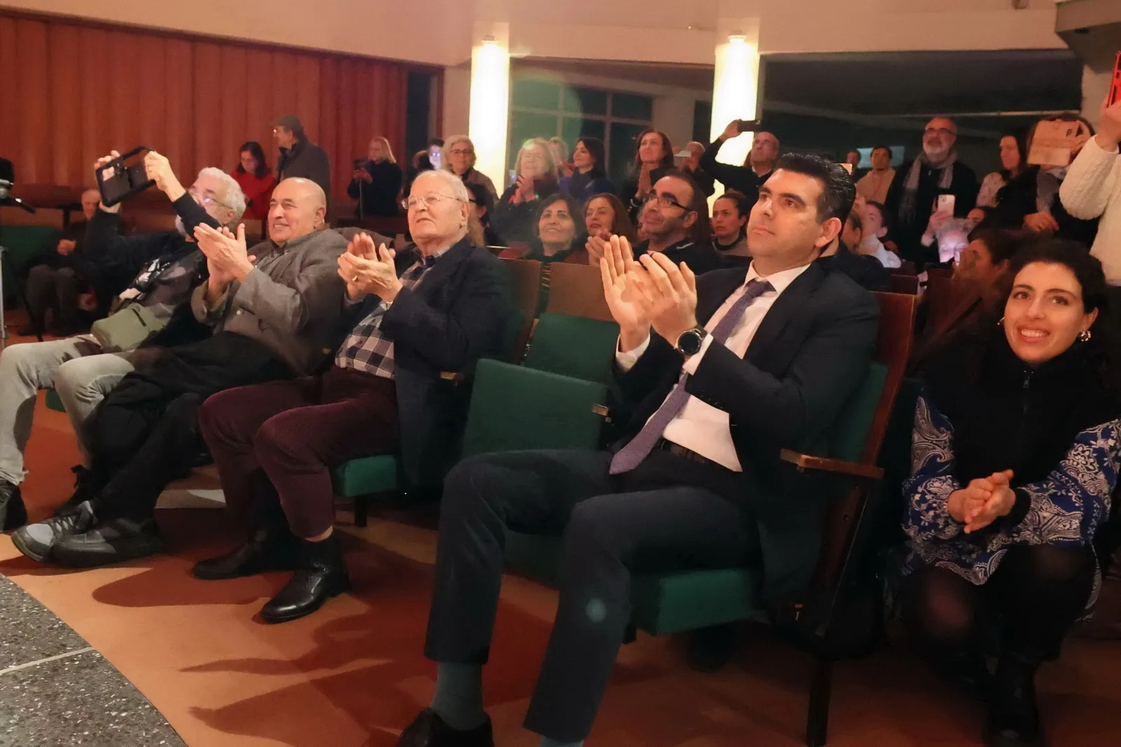 Berlin'de Dokunaklı Bir Şiir Akşamı