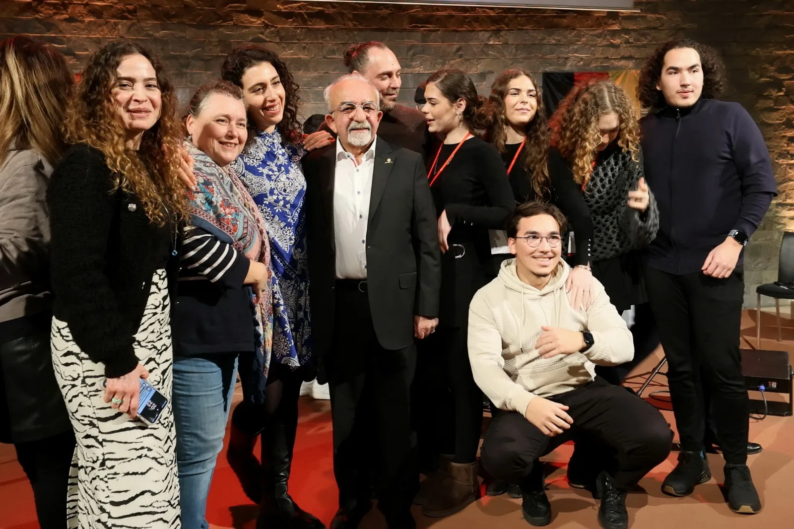 Berlin'de Dokunaklı Bir Şiir Akşamı
