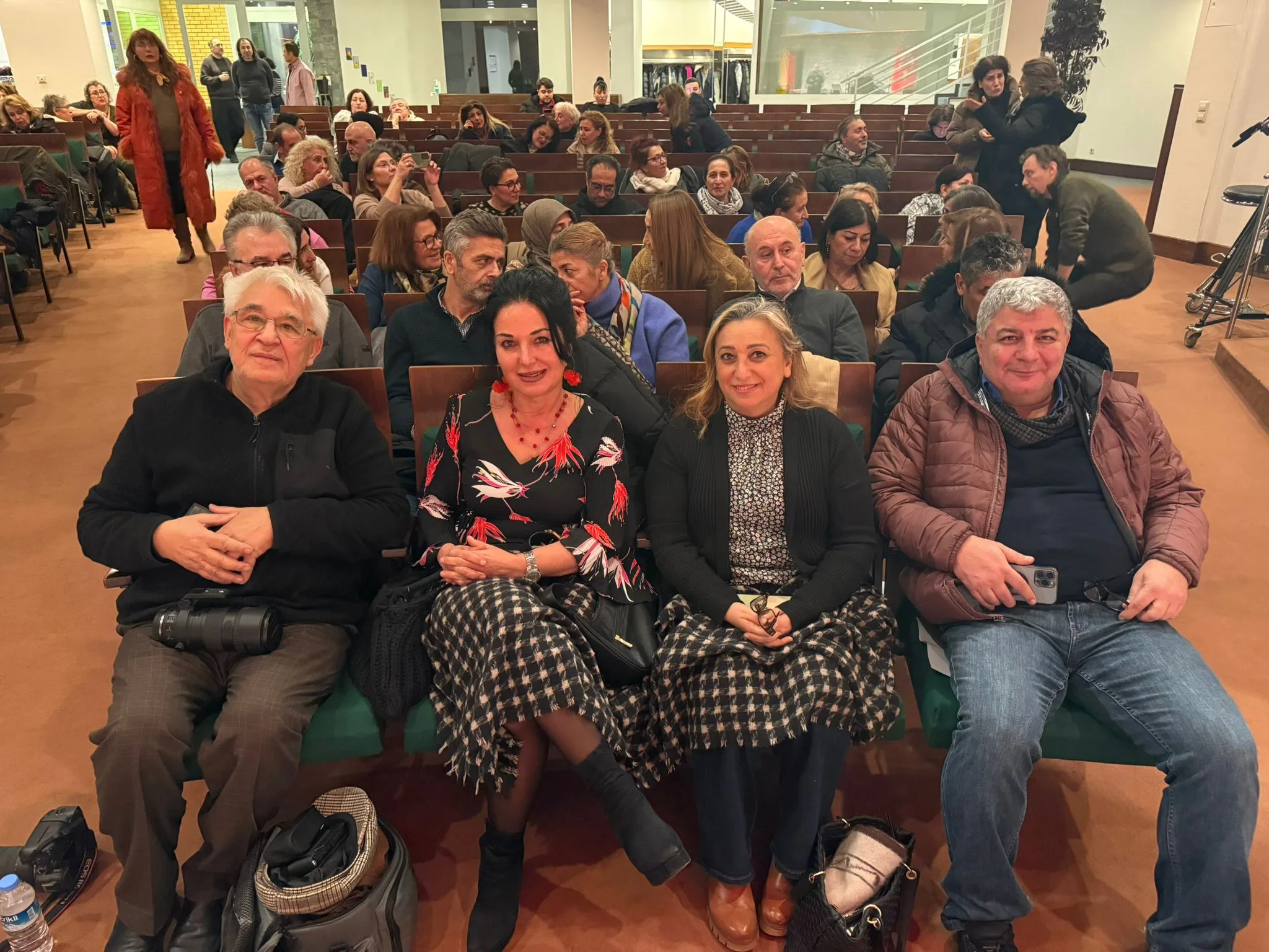 Berlin'de Dokunaklı Bir Şiir Akşamı