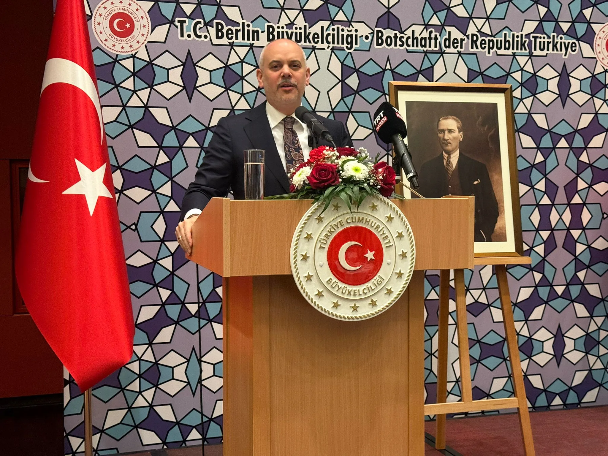 Cumhurbaşkanı Dış Politika ve Güvenlik Başdanışmanı Kılıç, Berlin'de