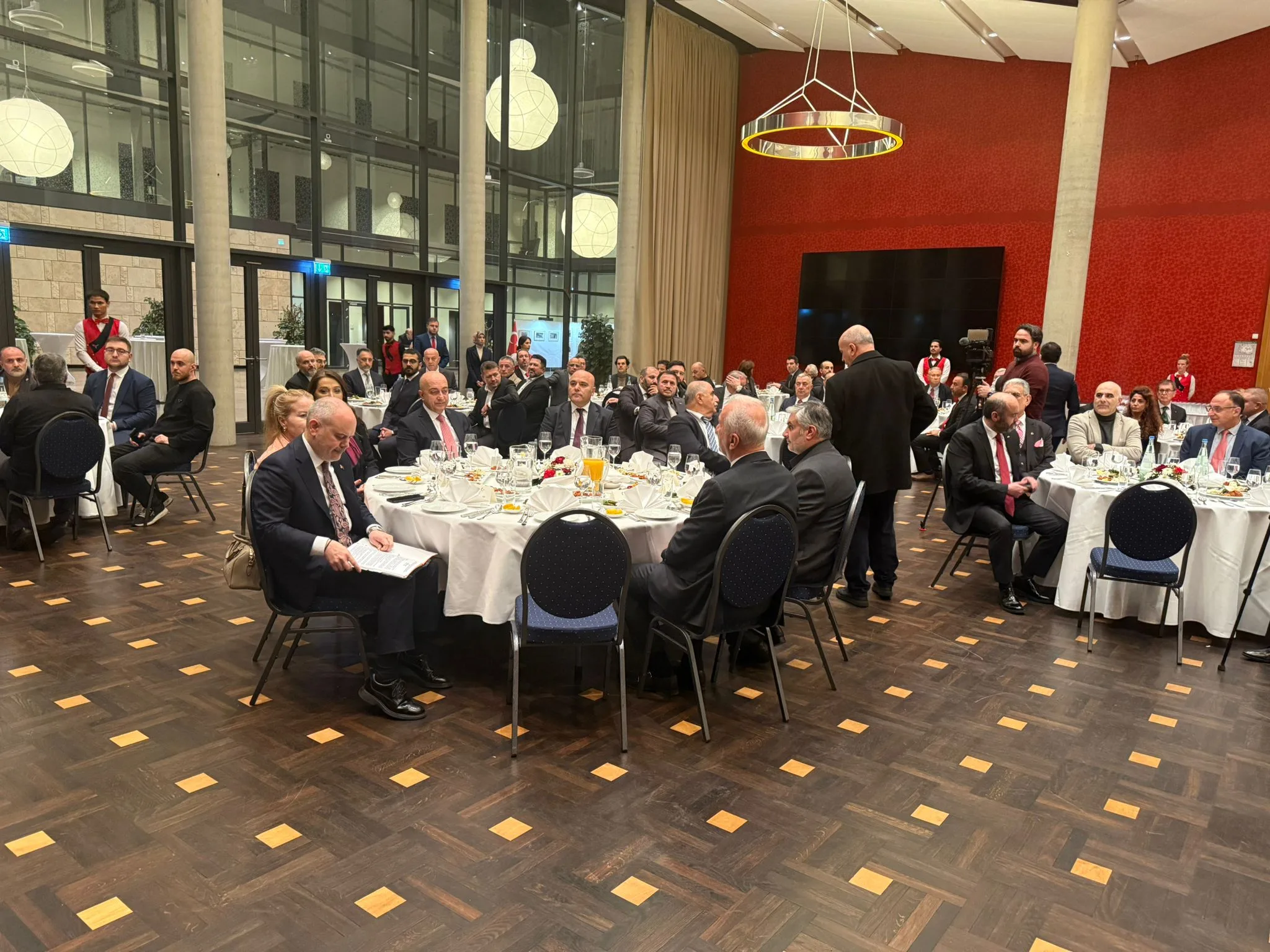 Cumhurbaşkanı Dış Politika ve Güvenlik Başdanışmanı Kılıç, Berlin'de