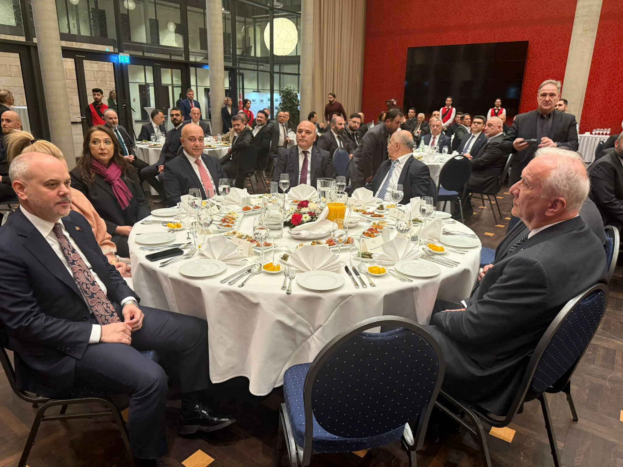 Cumhurbaşkanı Dış Politika ve Güvenlik Başdanışmanı Kılıç, Berlin'de
