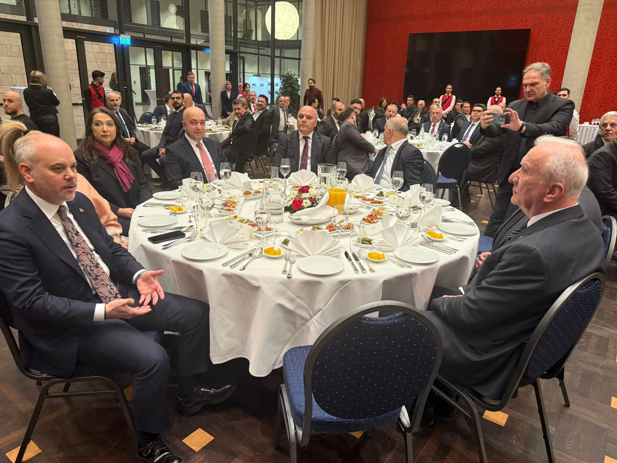 Cumhurbaşkanı Dış Politika ve Güvenlik Başdanışmanı Kılıç, Berlin'de