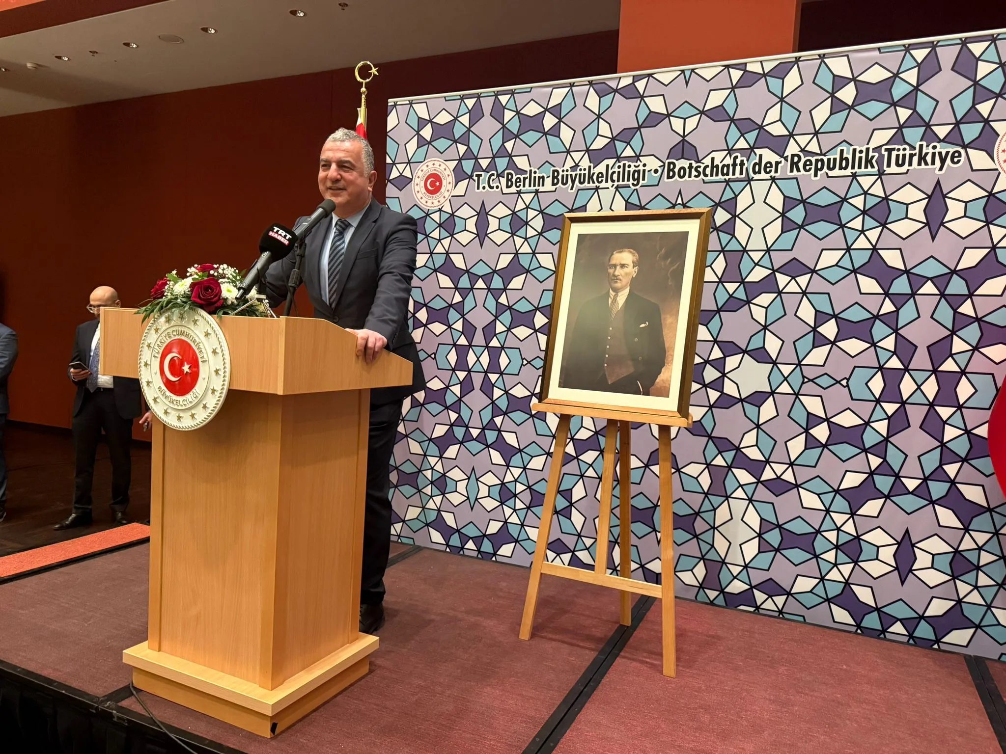 Cumhurbaşkanı Dış Politika ve Güvenlik Başdanışmanı Kılıç, Berlin'de