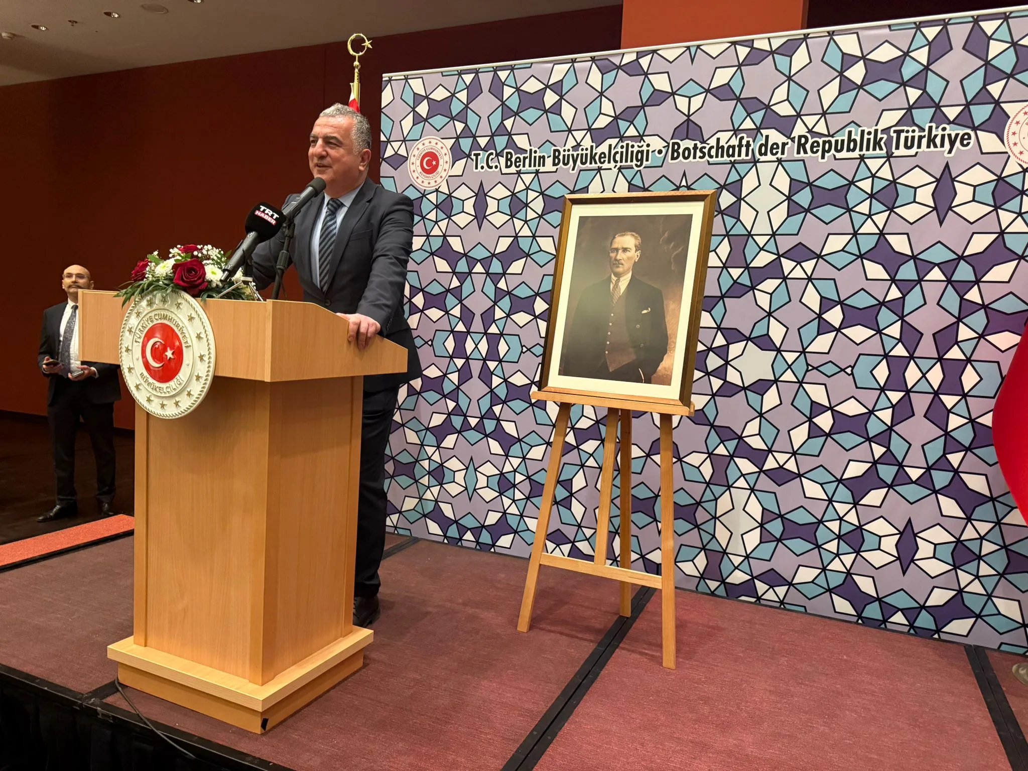 Cumhurbaşkanı Dış Politika ve Güvenlik Başdanışmanı Kılıç, Berlin'de
