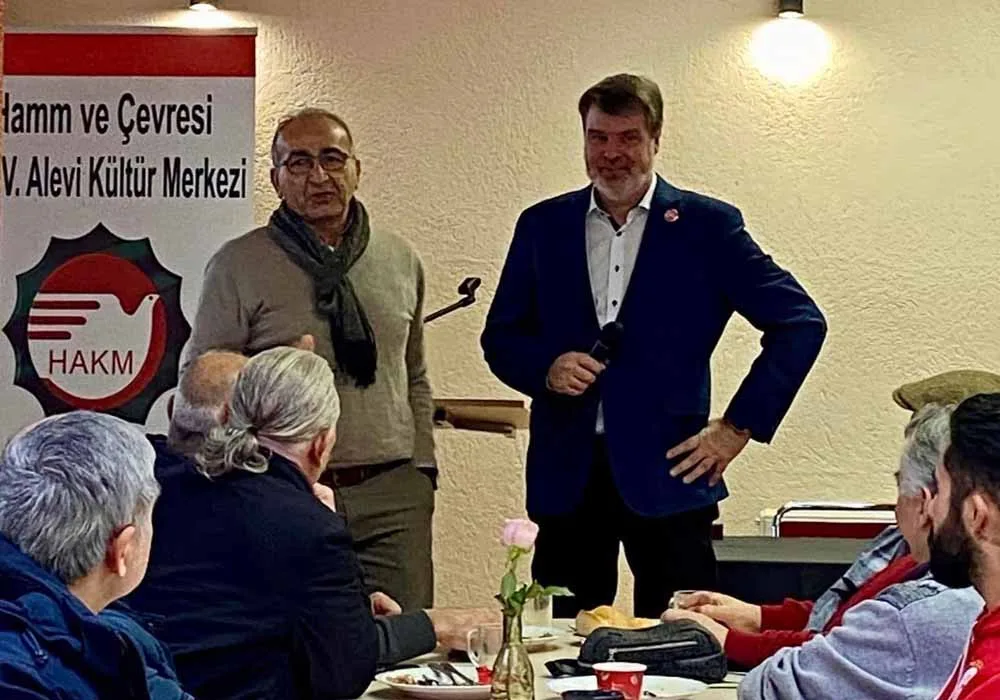 Hamm AKM'de Kahvaltılı Toplantı: Toplum ve Siyaset Bir Arada