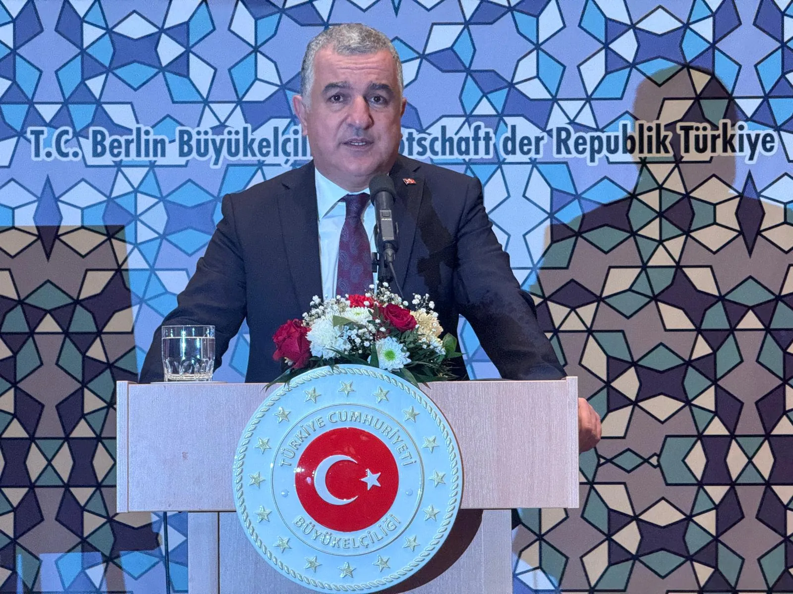 Büyükelçi Şen’den Berlin’e Duygusal Veda Resepsiyonu