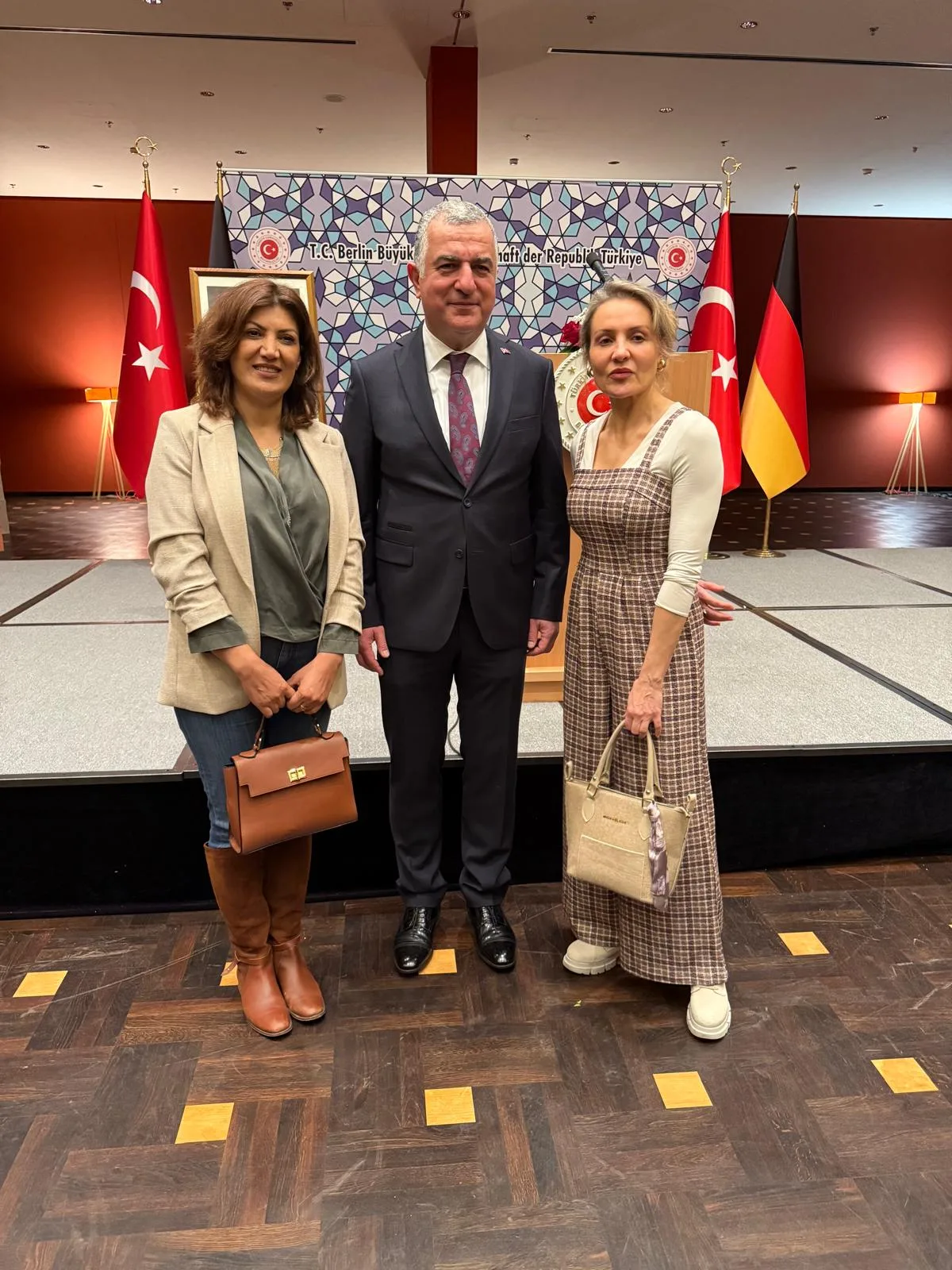 Büyükelçi Şen’den Berlin’e Duygusal Veda Resepsiyonu