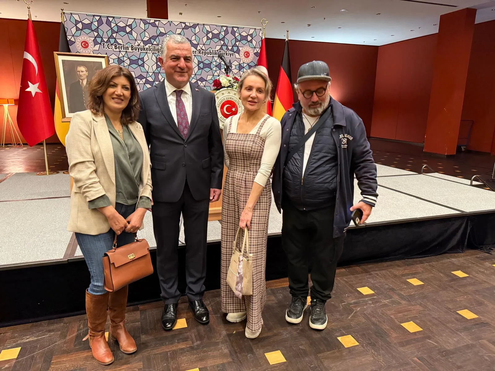 Büyükelçi Şen’den Berlin’e Duygusal Veda Resepsiyonu