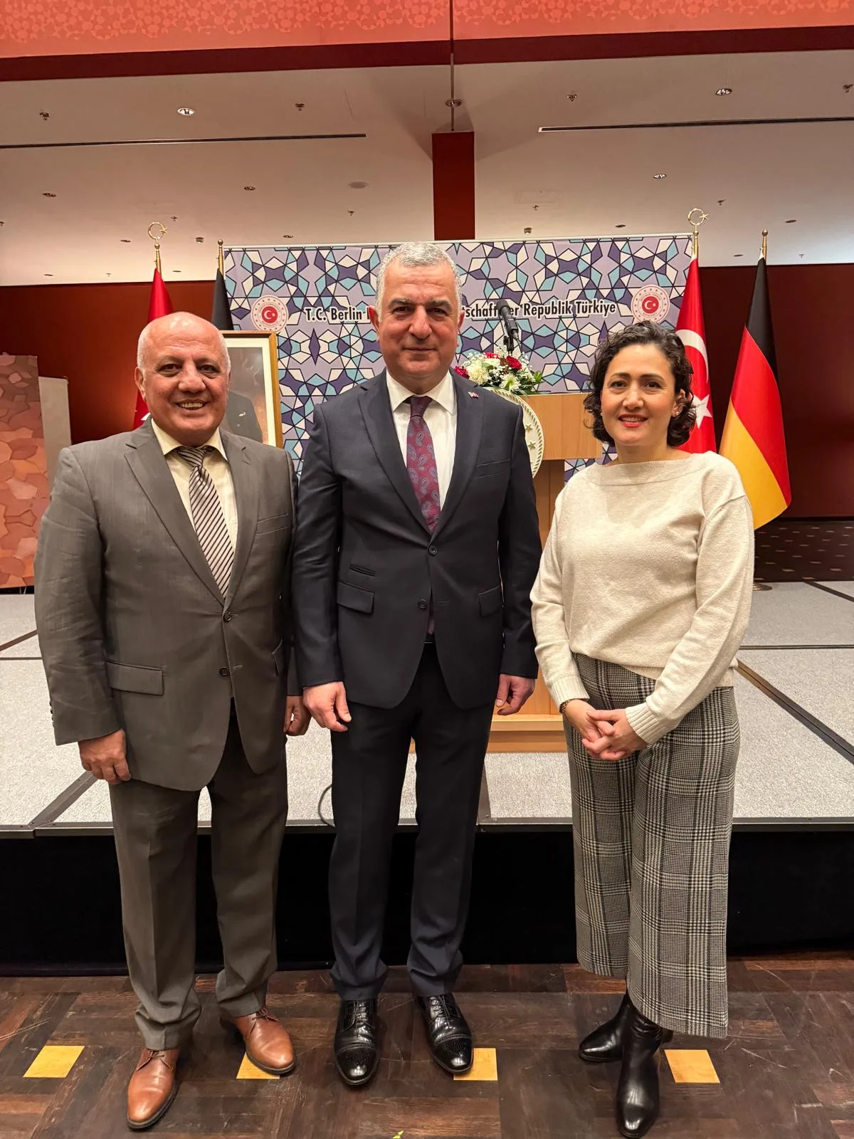 Büyükelçi Şen’den Berlin’e Duygusal Veda Resepsiyonu