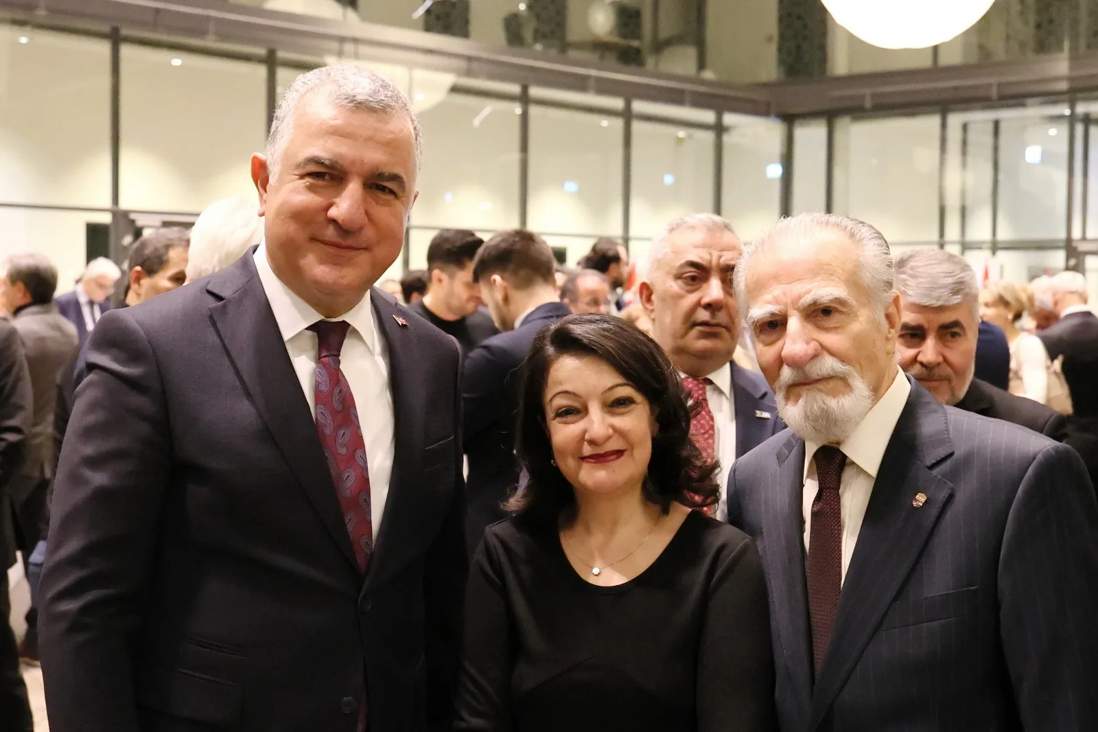 Büyükelçi Şen’den Berlin’e Duygusal Veda Resepsiyonu