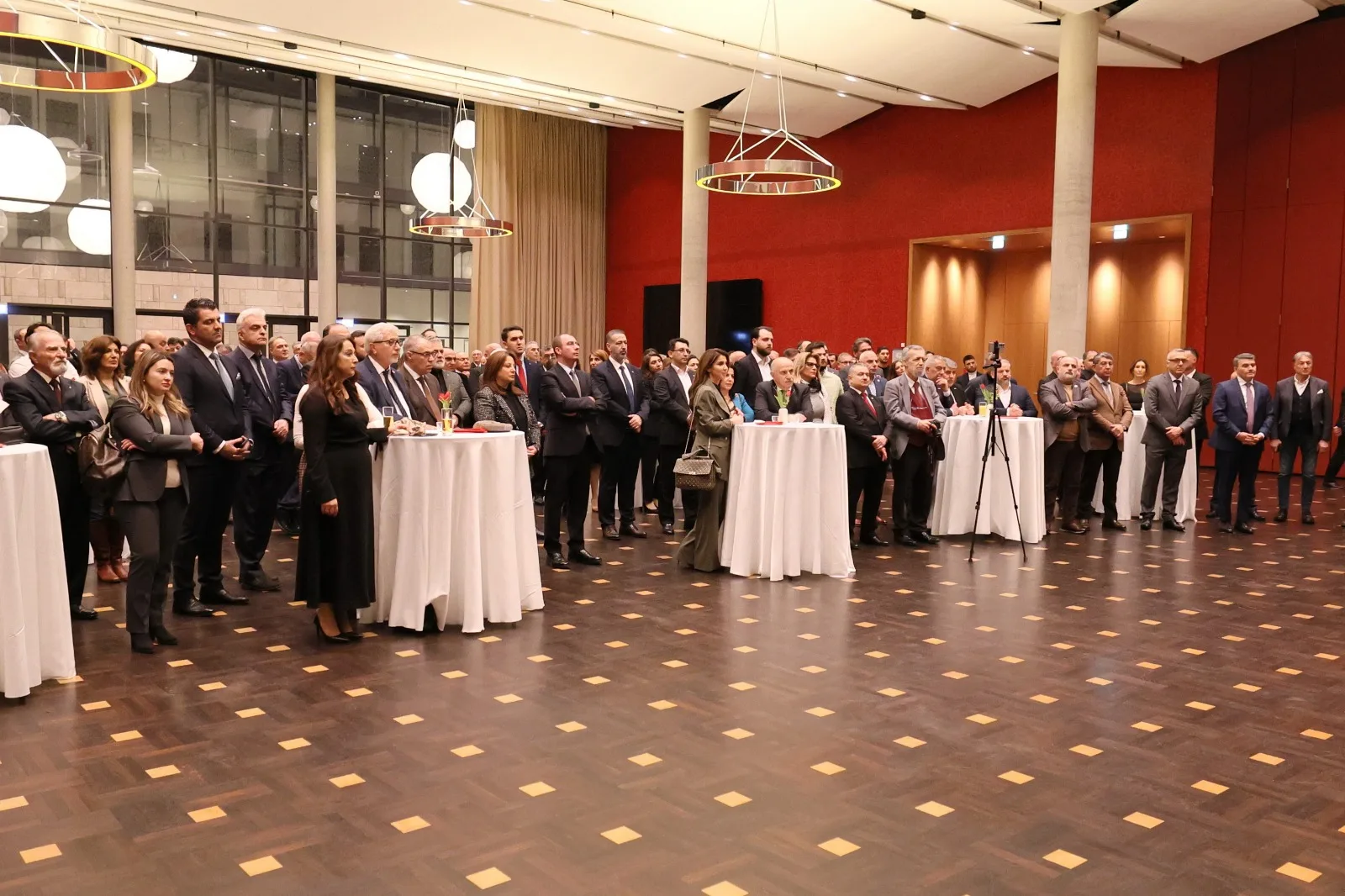 Büyükelçi Şen’den Berlin’e Duygusal Veda Resepsiyonu
