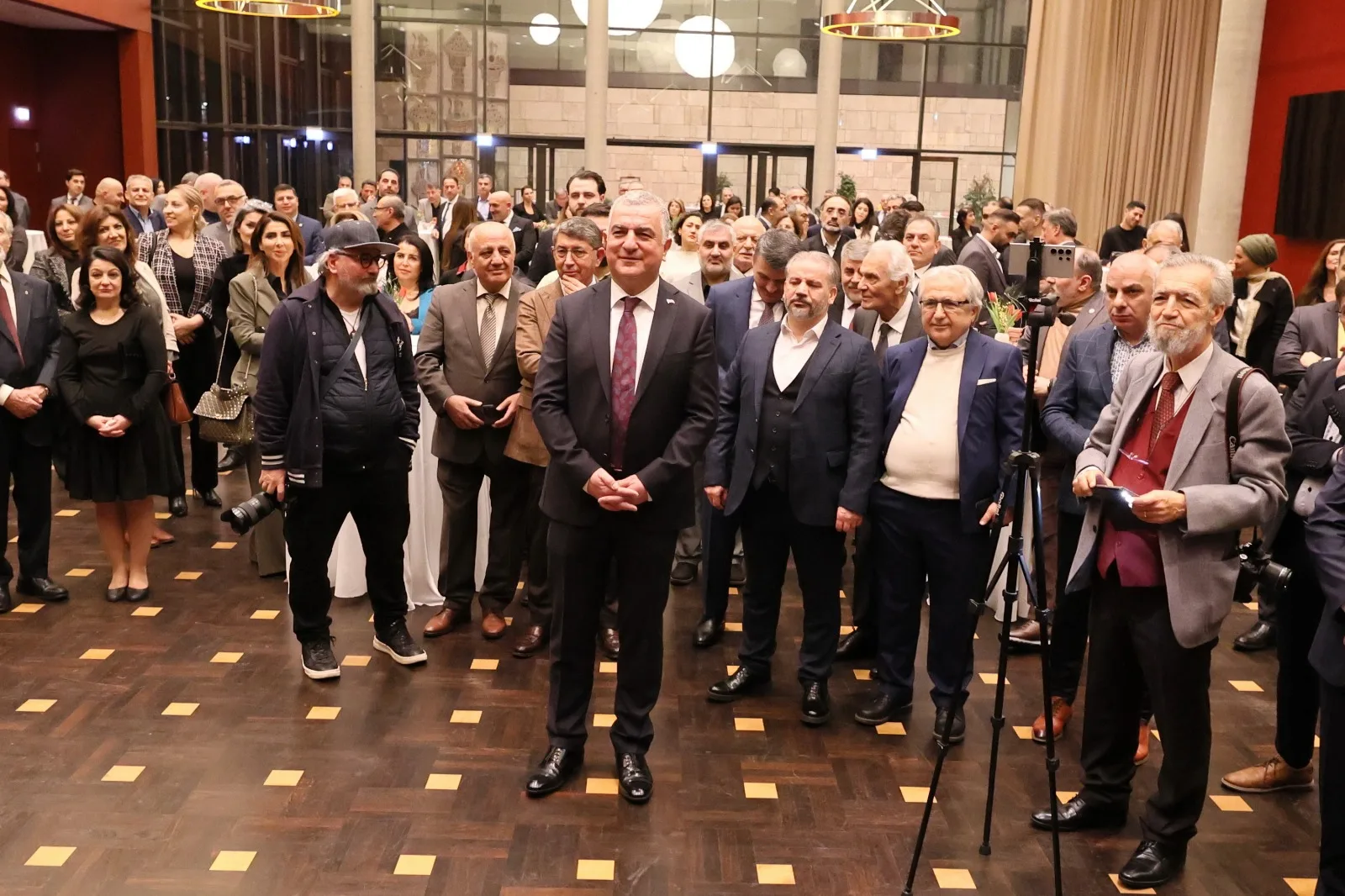 Büyükelçi Şen’den Berlin’e Duygusal Veda Resepsiyonu
