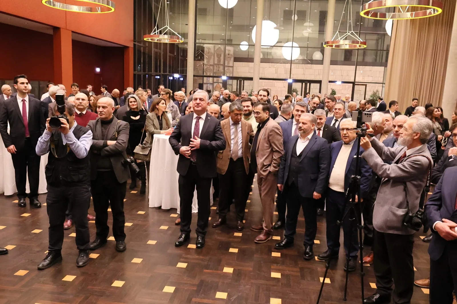 Büyükelçi Şen’den Berlin’e Duygusal Veda Resepsiyonu