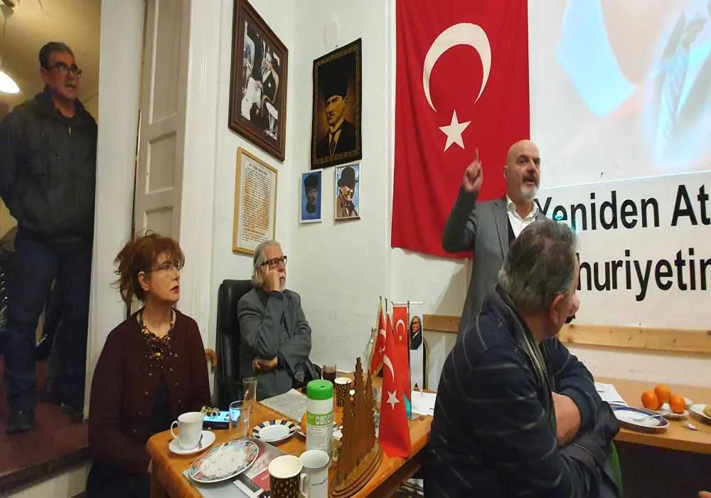 SUİKASTE KURBAN GİDEN UĞUR MUMCU BERLİN´DE ANILDI
