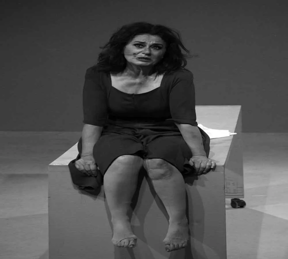 Nazan Kesal, “Yaralarım Aşktandır “oyunuyla Almanya ‘da