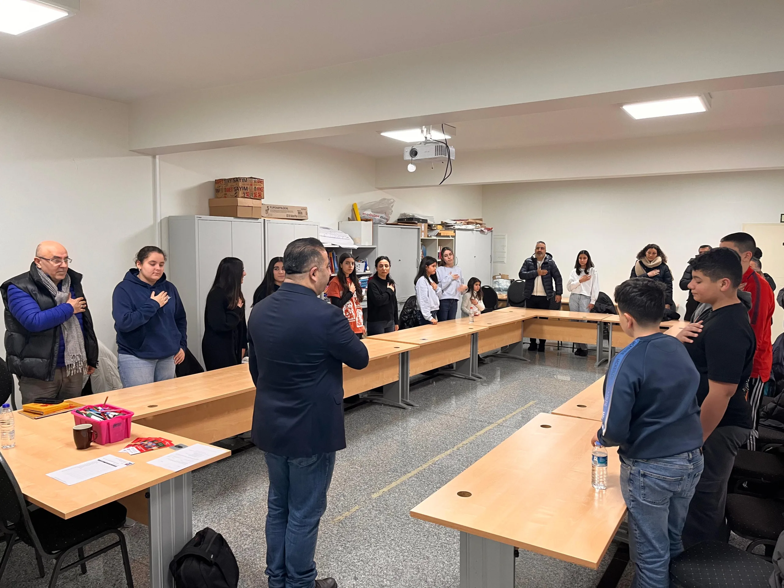 Berlin’de 170 Öğrenci Alevilik Derslerine Başladı