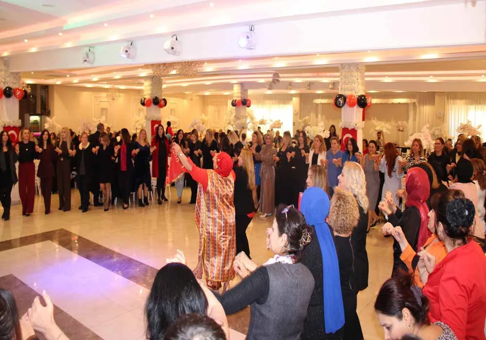 Gaziantep’in Kurtuluşunun 103. Yıl Dönümü Hamburg’da Kutlandı
