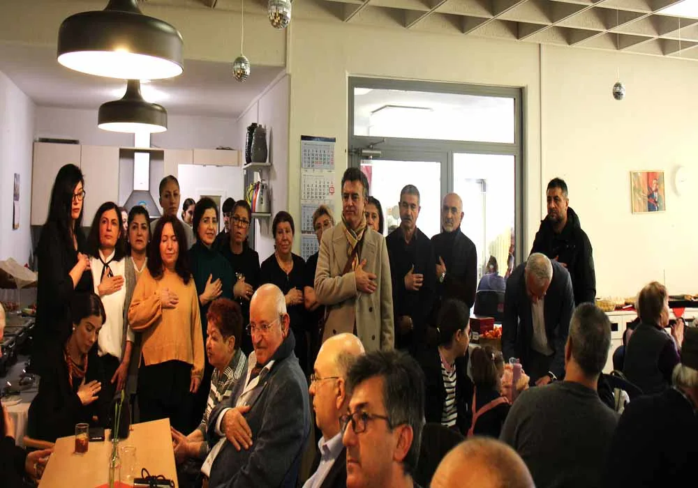 ALEVİTİSCHE GEMEİNDE HAMBURG-MİTTE KAHVALTISINDA SİYASİLER BULUŞTU!