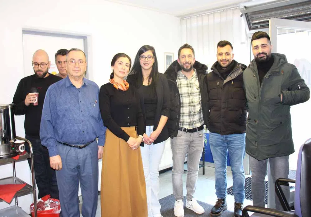 ALEVİTİSCHE GEMEİNDE HAMBURG-MİTTE KAHVALTISINDA SİYASİLER BULUŞTU!
