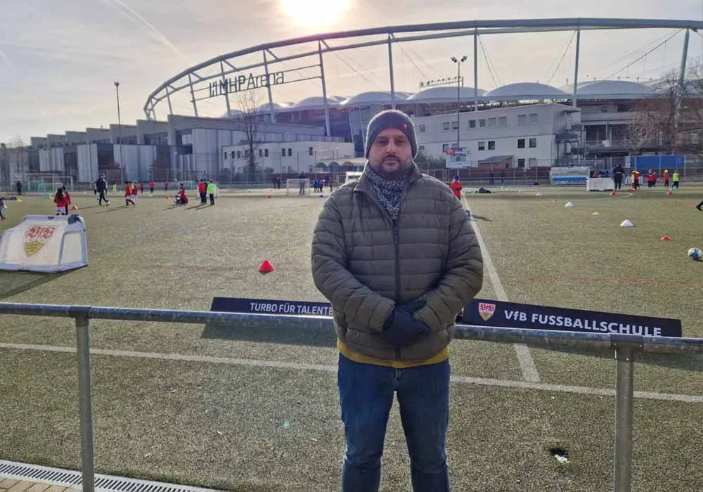 Osman Kamışoğlu, VFB Stuttgart Futbol Okulu'nda Antrenörlük Görevine Başladı