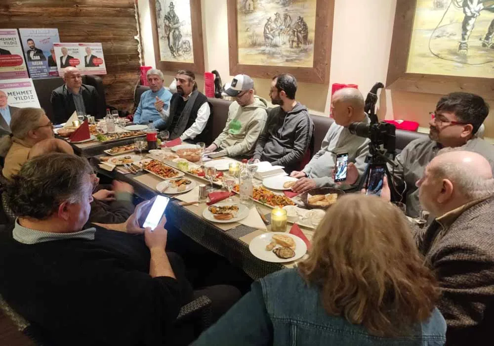 "DIE WAHL-WGF, Hamburg Seçimlerinde İddiasını Ortaya Koyuyor!"