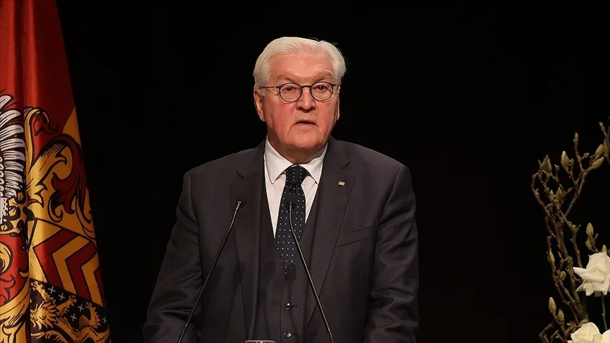 Cumhurbaşkanı Steinmeier, zorunlu askerlikten yana olduğunu yineledi