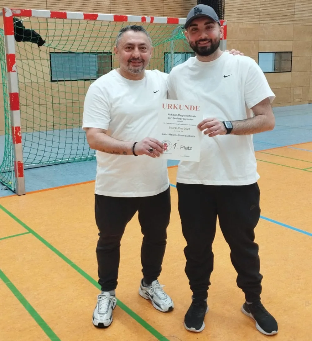 Berlin Aziz Nesin İlkokulu, Futsal Şampiyonası'nda Tarihi Zafer Kazandı!
