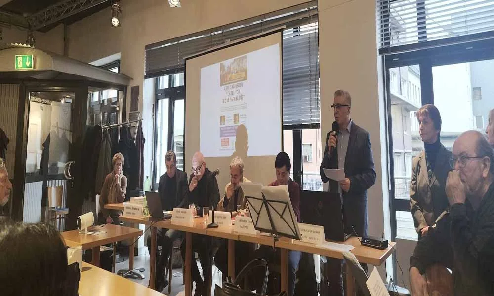 Köln ve Duisburg'ta Aşırı Sağın Yükselişi ve Federal Seçimler Tartışıldı