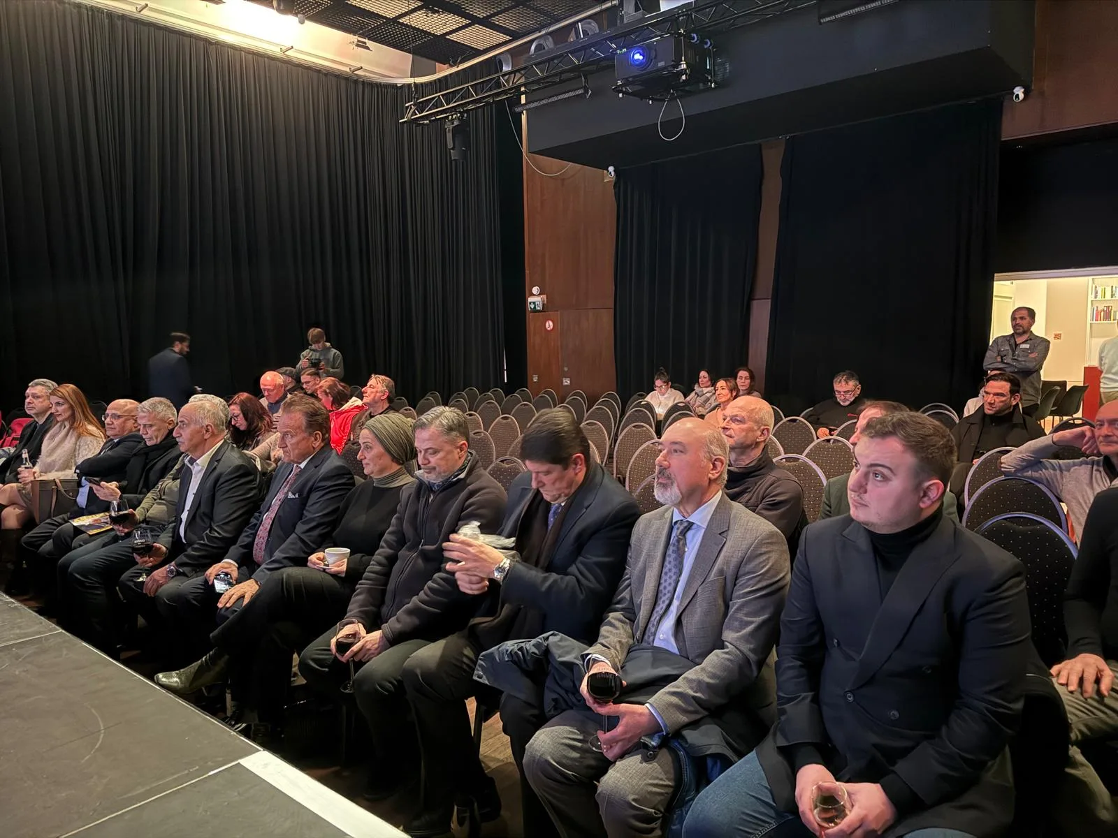 Almanya Federal Seçimleri öncesinde TDU'da Düzenlenen Politik Panel Yoğun İlgi Gördü