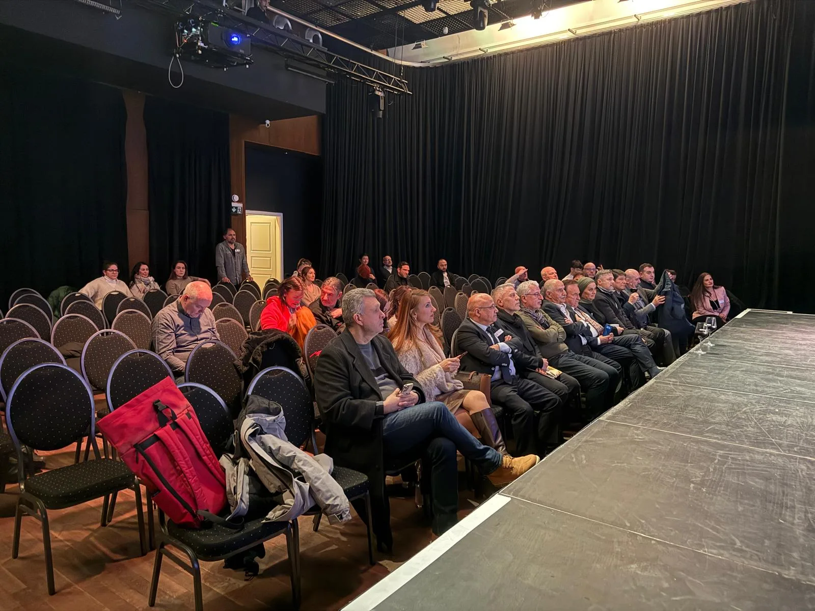 Almanya Federal Seçimleri öncesinde TDU'da Düzenlenen Politik Panel Yoğun İlgi Gördü