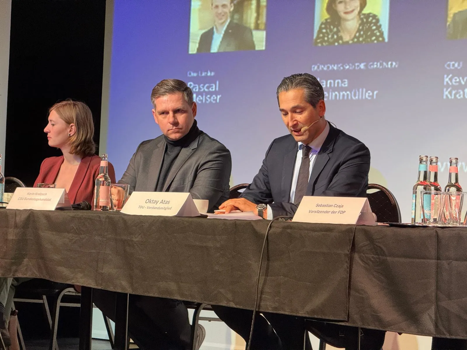 Almanya Federal Seçimleri öncesinde TDU'da Düzenlenen Politik Panel Yoğun İlgi Gördü