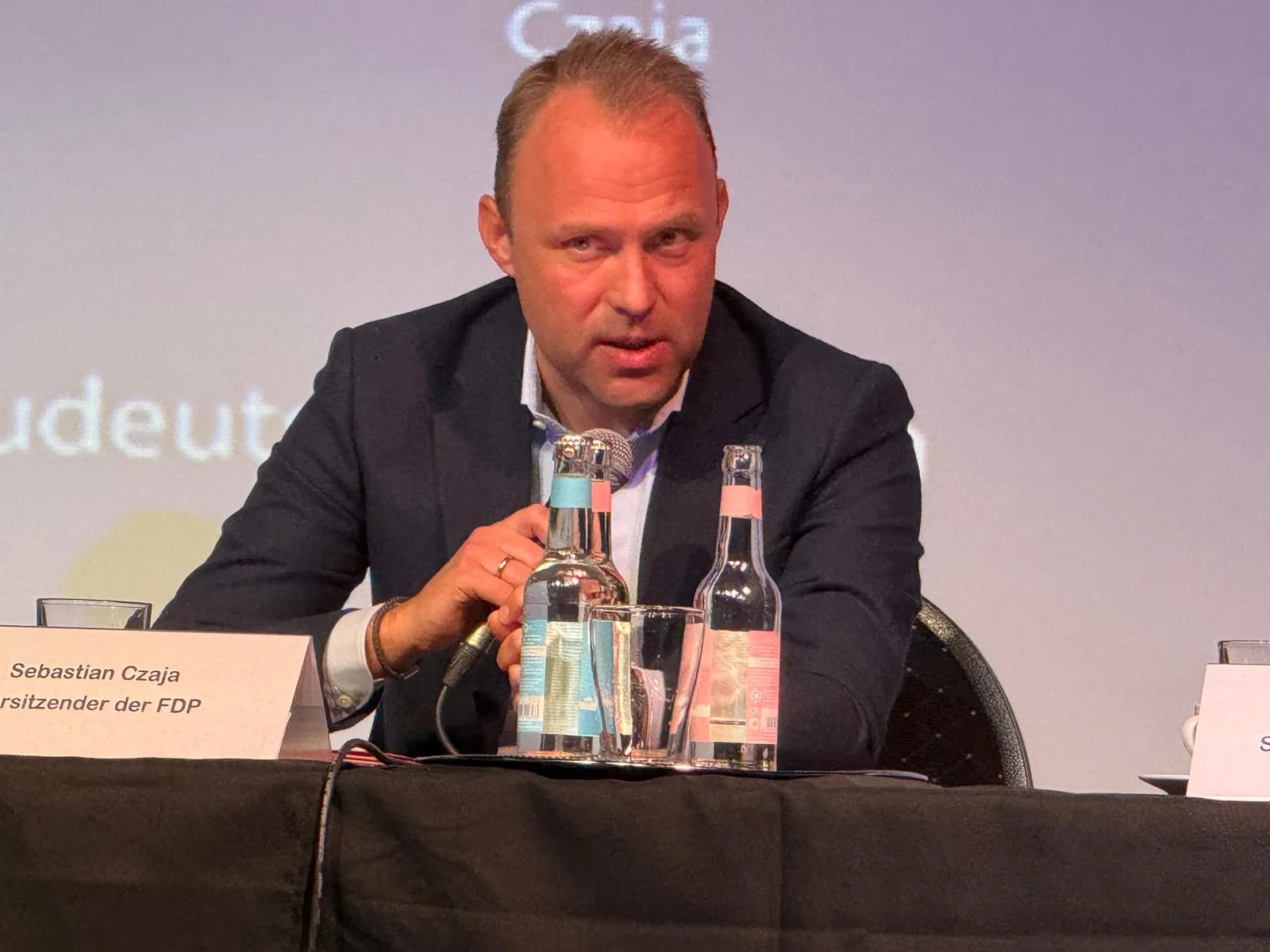 Almanya Federal Seçimleri öncesinde TDU'da Düzenlenen Politik Panel Yoğun İlgi Gördü