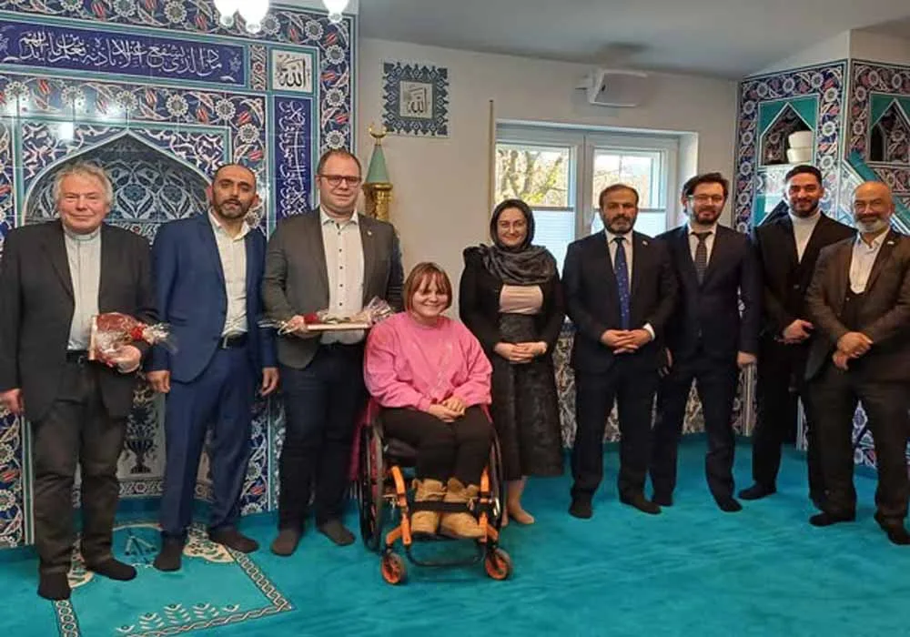 Almanya`da bir cami daha açıldı