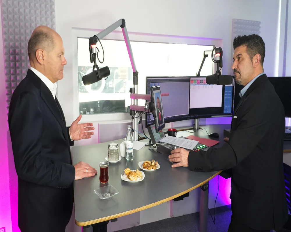 Seçimleri öncesi Başbakan Olaf Scholz Türkleri Uyardı