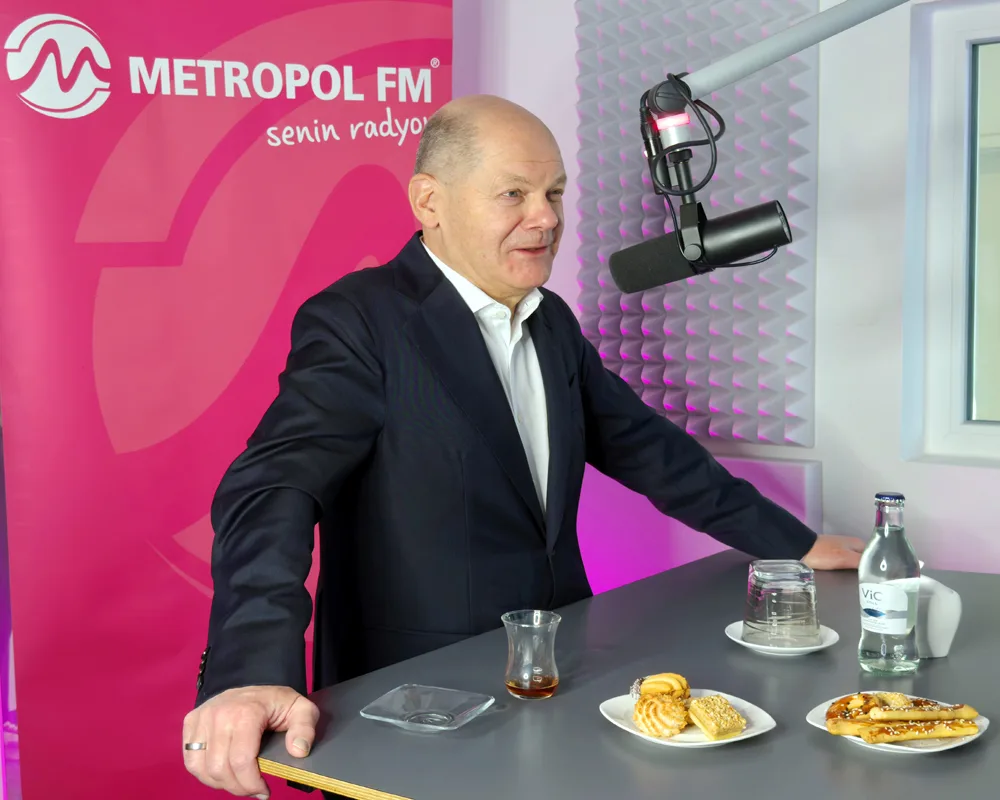 Seçimleri öncesi Başbakan Olaf Scholz Türkleri Uyardı