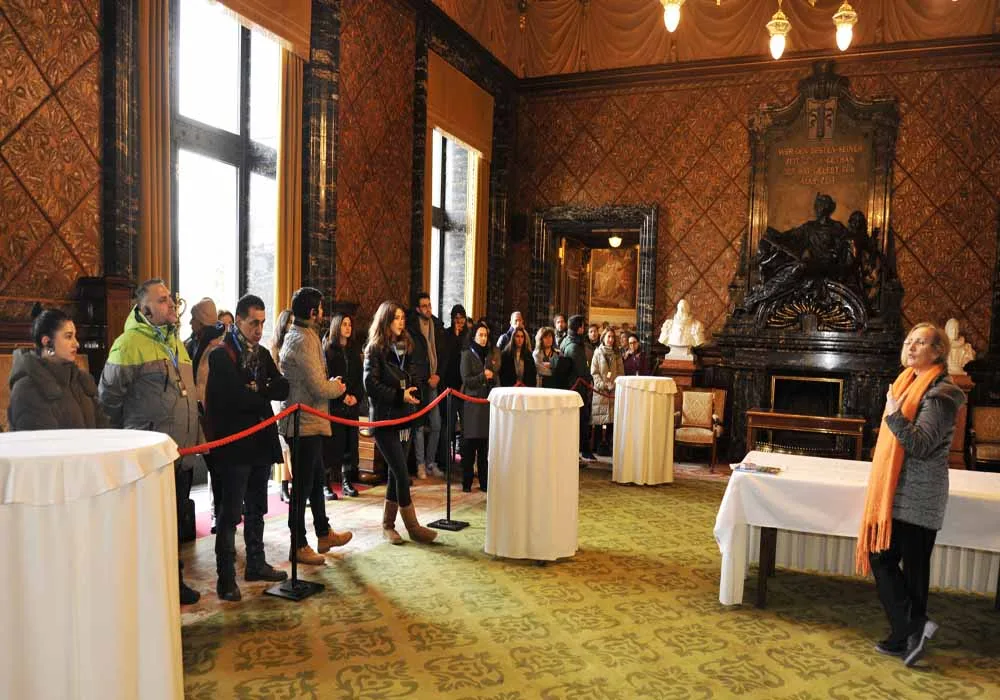 Hamburg Belediye Sarayı gezisinde ana konu seçimler oldu